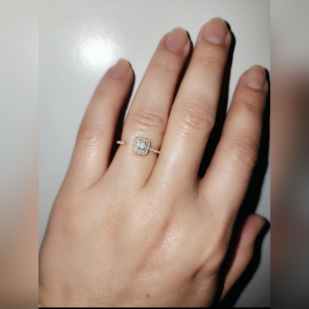 Bony Levy Diamond Ring - Picture 6 of 9